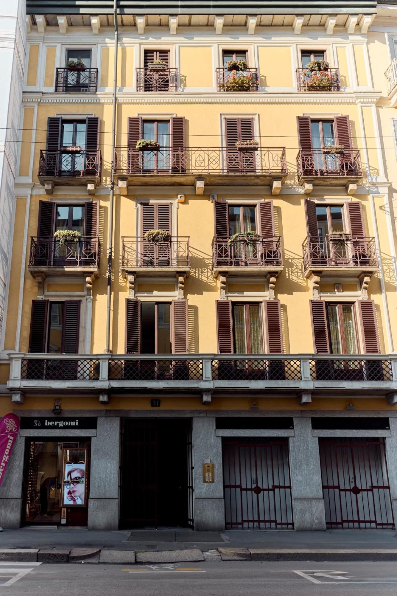 Corso Venezia View With Private Balcony - Corso Venezia Suite Milán Exterior foto